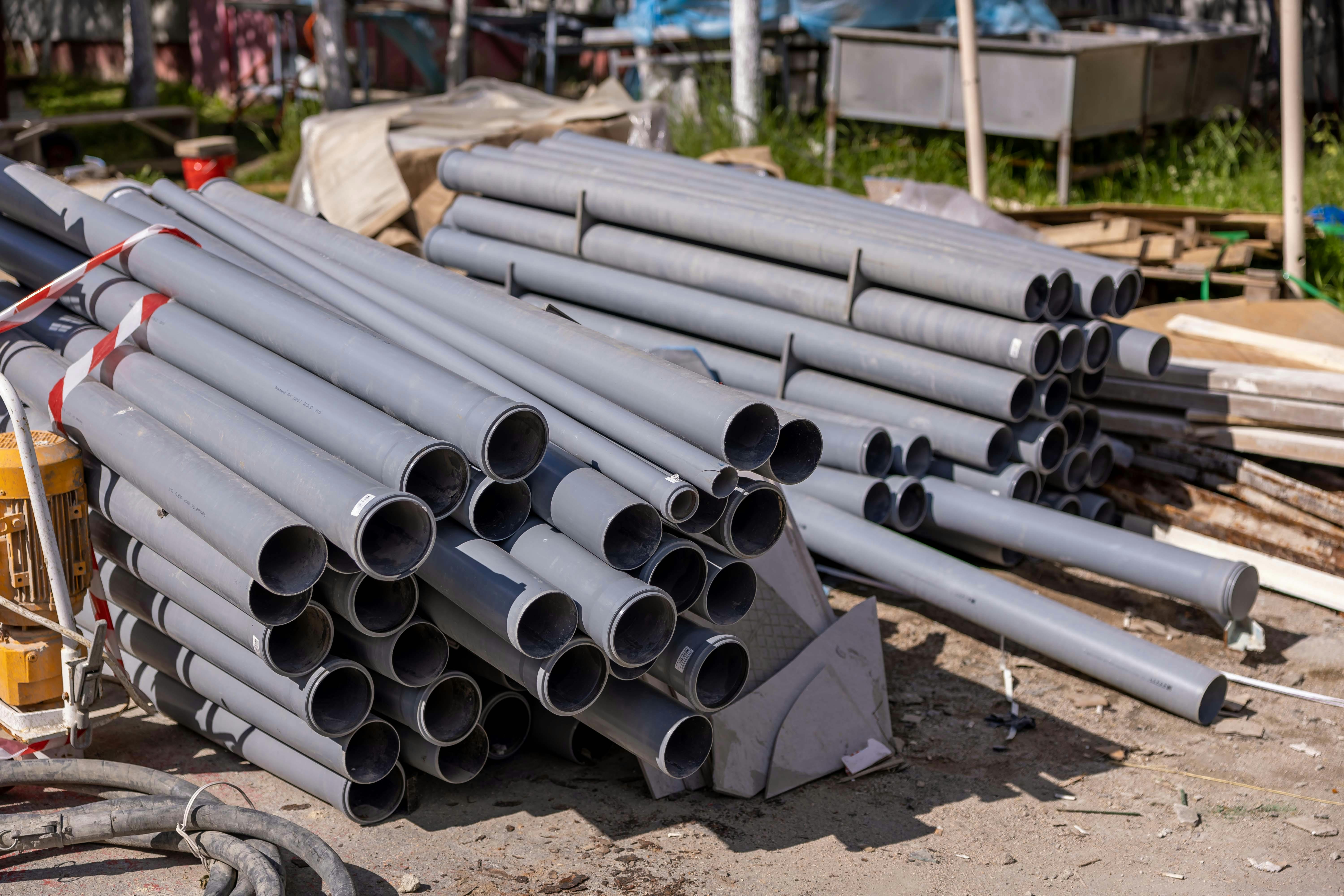 أنابيب PVC